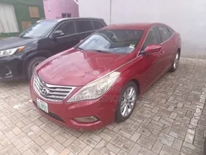 Hyundai Azera 3.3L 2013 Red