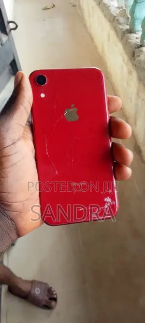 Apple iPhone XR 64 GB Red