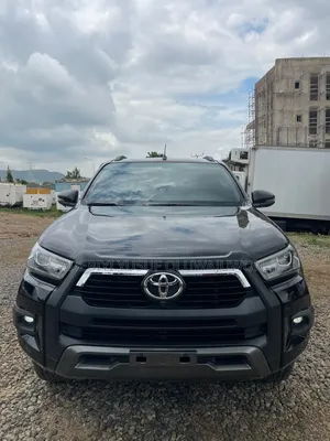 Toyota Hilux 2026 Black