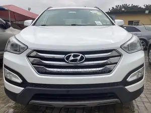 Hyundai Santa Fe Limited 4dr SUV (3.3L 6cyl 6A) 2015 White