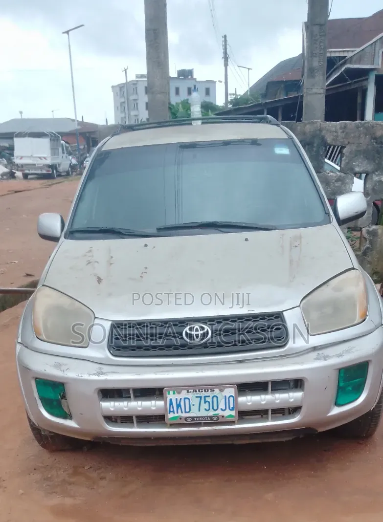Toyota RAV4 2005 Red
