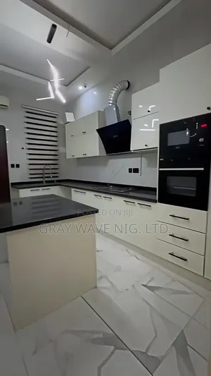 4bdrm Townhouse / Terrace in Asokoro for rent
