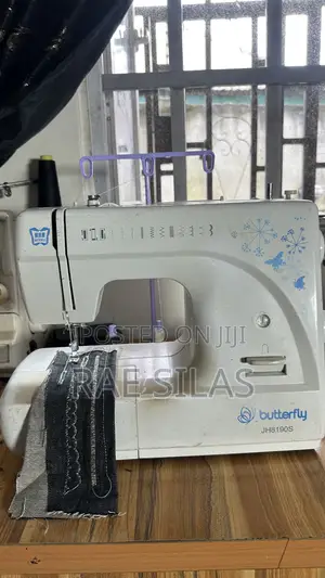 Tabletop Sewing Machine