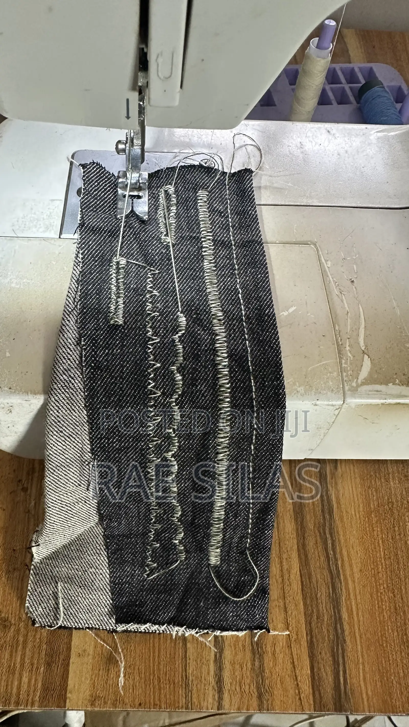 Tabletop Sewing Machine