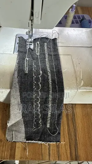 Tabletop Sewing Machine