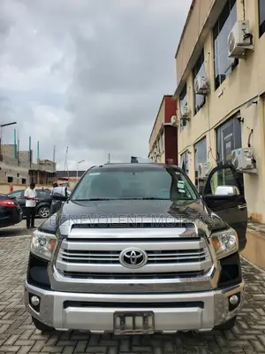 Toyota Tundra 2017 Black