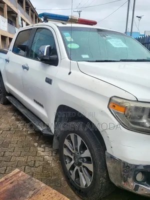 Toyota 4-Runner 2018 White