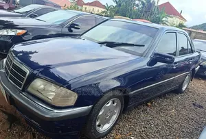 Mercedes-Benz C220 2002 Blue