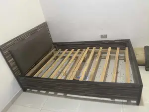 4x6 Bedframe