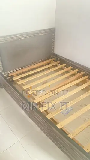 4x6 Bedframe
