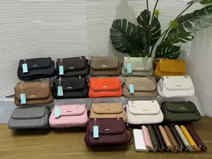 Shoulder Bag/Crossbody Bag