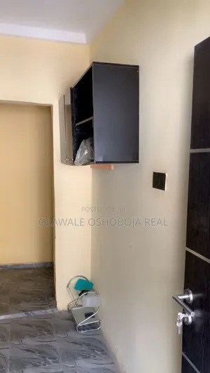 Mini Flat in Abaranje for rent