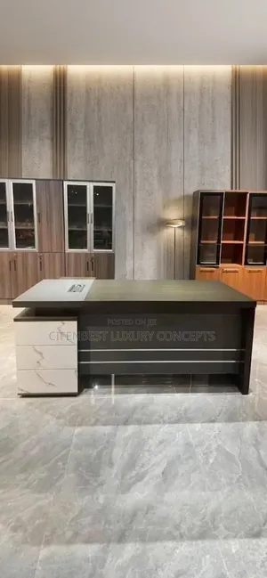 1.6 MTR Wooden Luxury Office Table