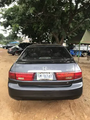 Honda Accord 2005 Gray