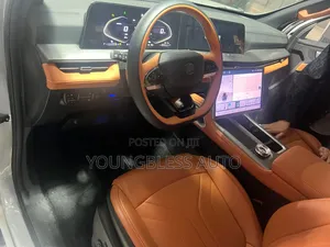 New Toyota Hilux 2025 Black
