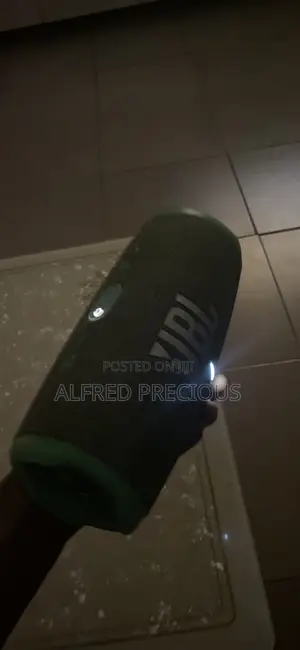 JBL Charge 5