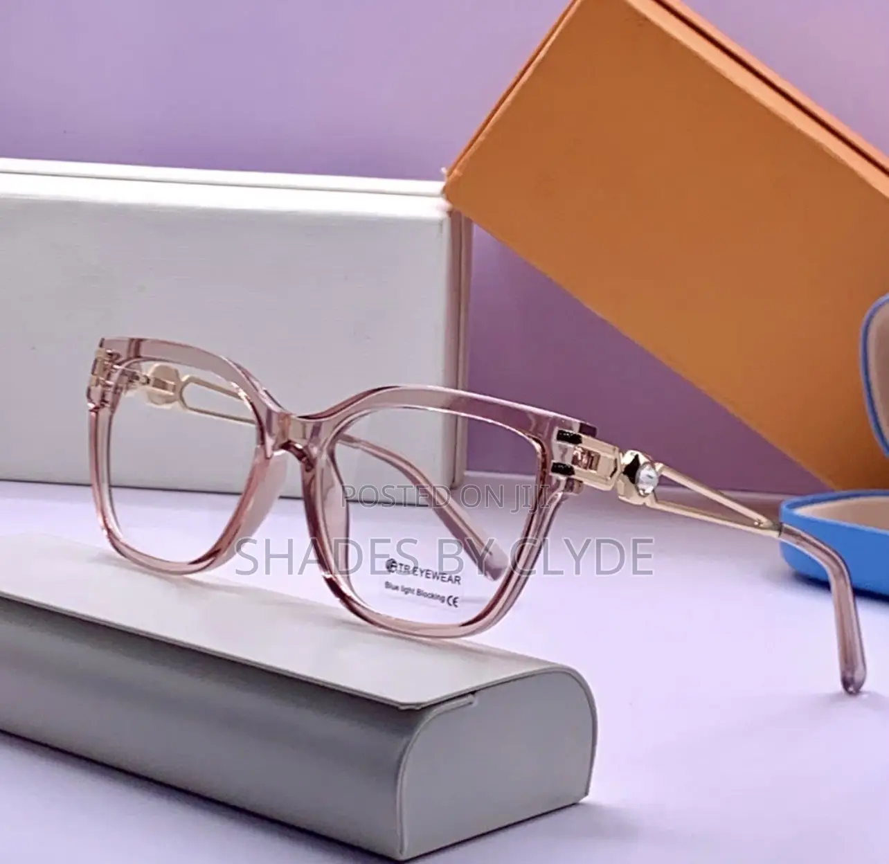 Elegant Cat-Eye Eyeglasses - Gradient Lens Blue Light Blocking