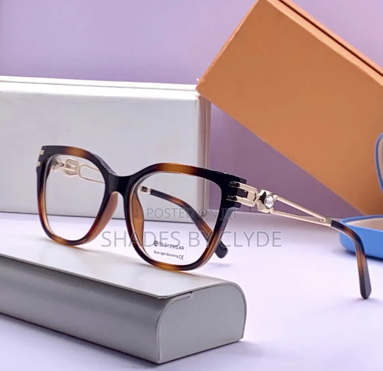 Elegant Cat-Eye Eyeglasses - Gradient Lens Blue Light Blocking