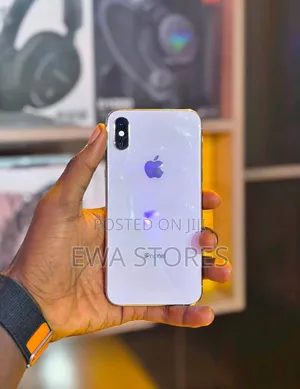 Apple iPhone X 64 GB White