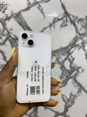 Apple iPhone 13 128 GB White
