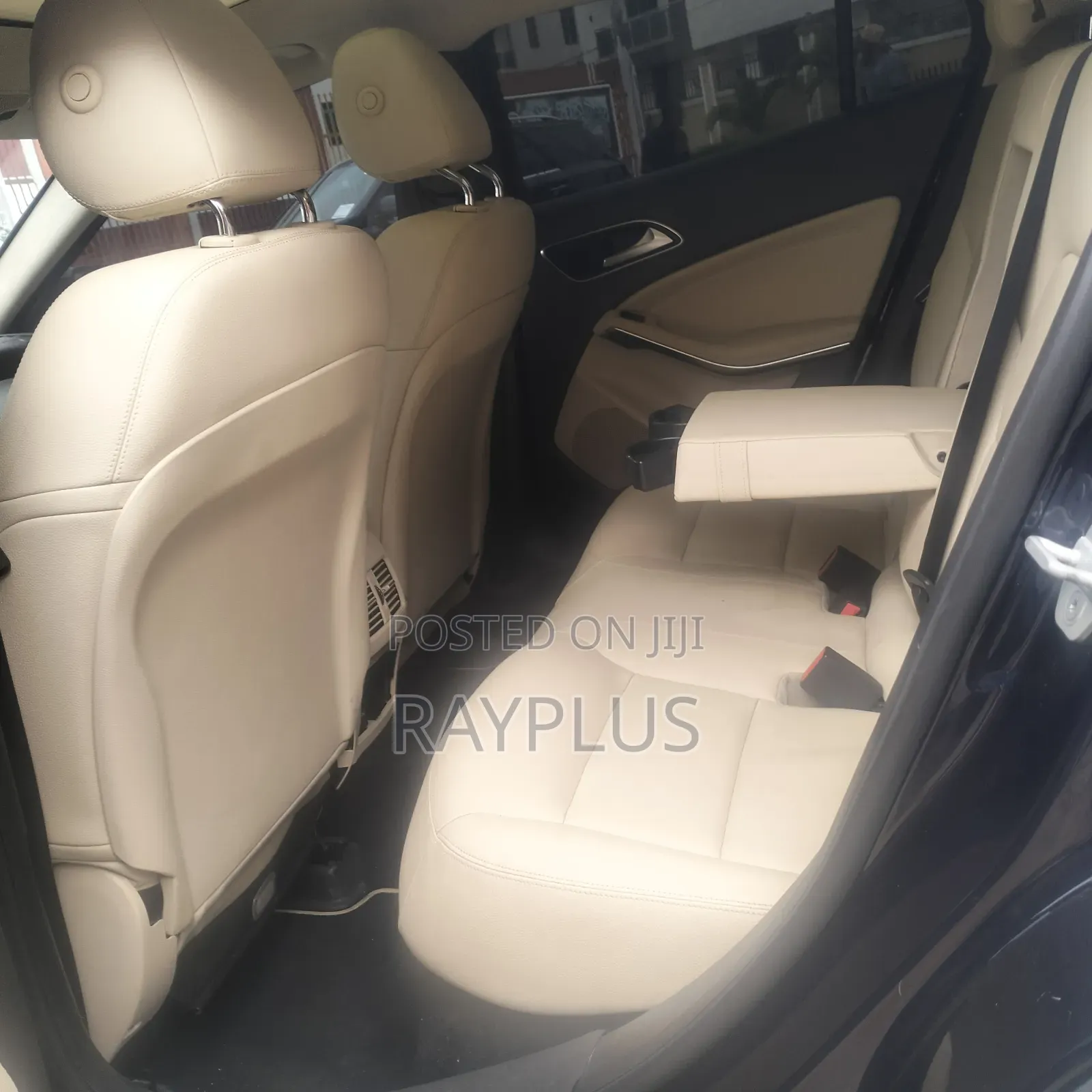 Mercedes-Benz GLA 250 2016 Blue