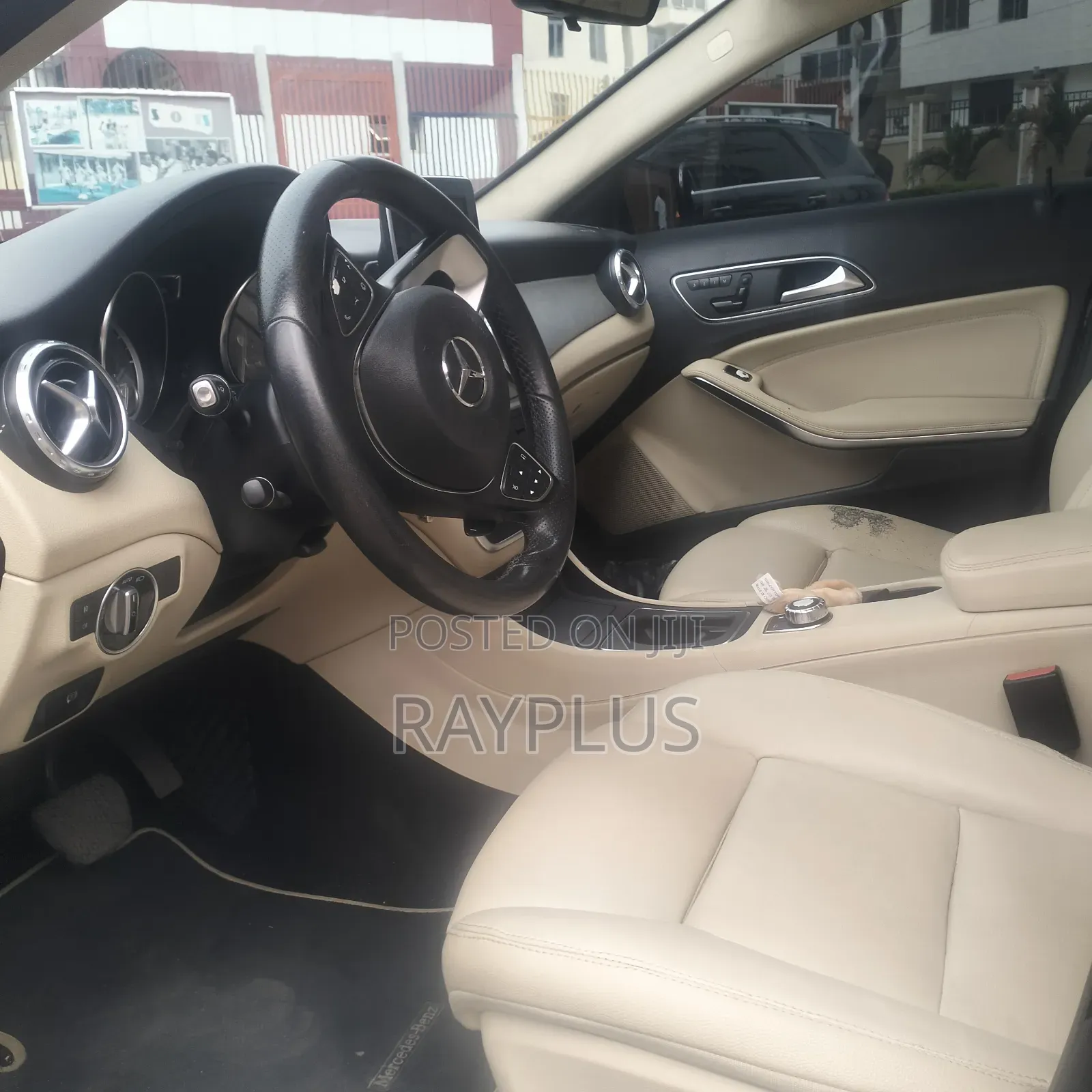 Mercedes-Benz GLA 250 2016 Blue