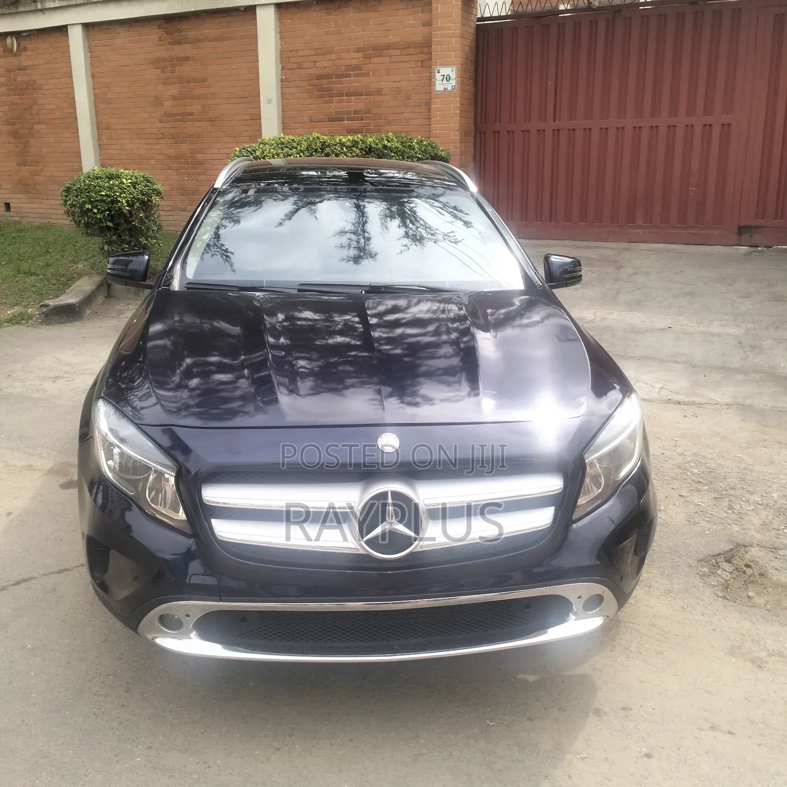 Mercedes-Benz GLA 250 2016 Blue