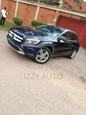Mercedes-Benz GLA 250 2017 Blue