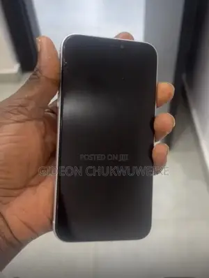 Apple iPhone XR 64 GB White