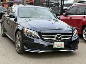 Mercedes-Benz C300 Luxury 4dr AWD 4Matic Sedan (2.0L 4cyl 7A) 2015 Blue