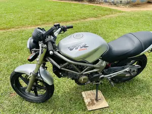 Honda 2003 Silver