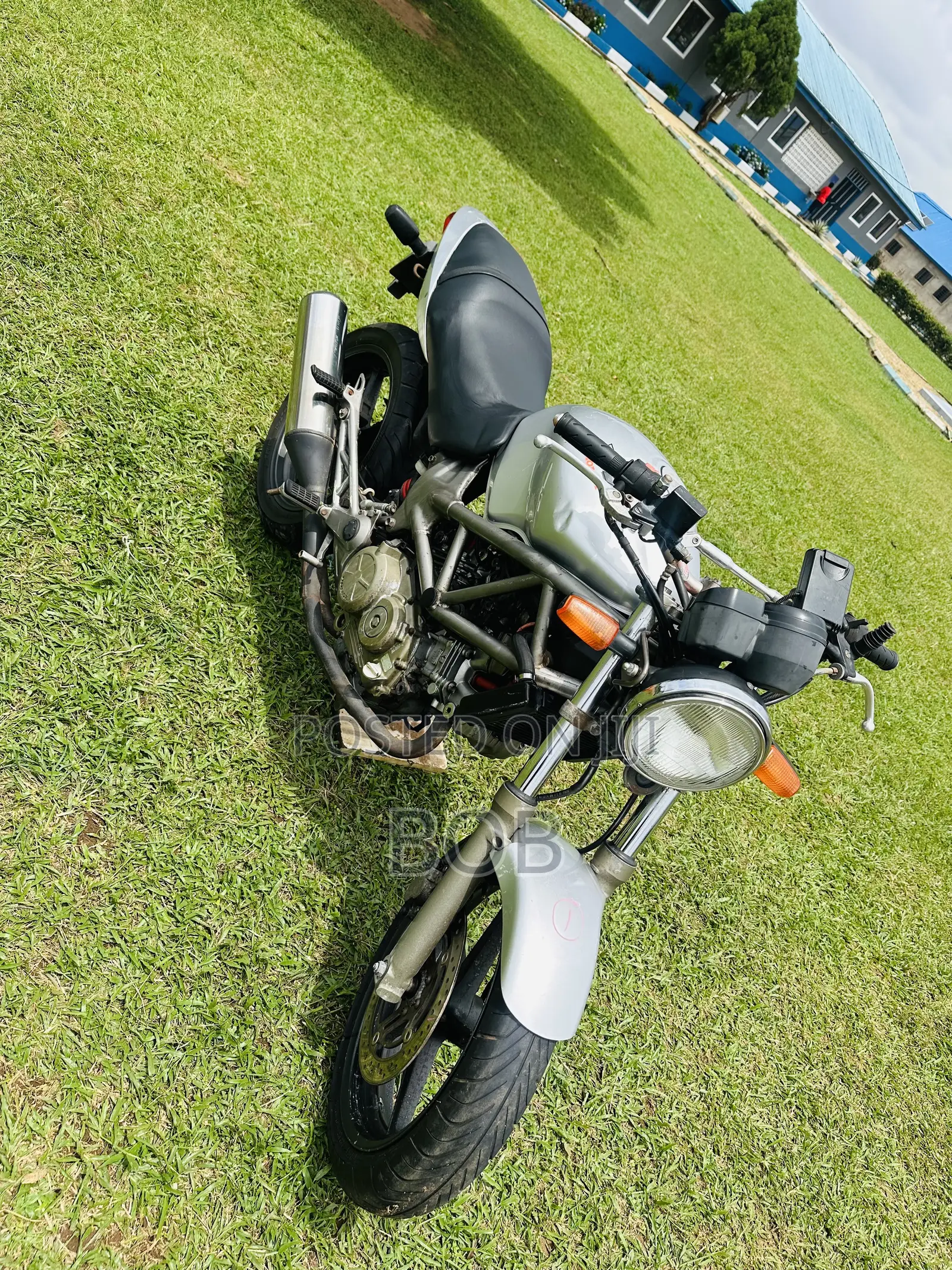 Honda 2003 Silver