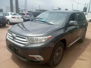 Toyota Highlander 2010 Gray