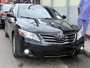 Toyota Camry XLE V6 4dr Sedan (3.5L 6cyl 6A) 2011 Black