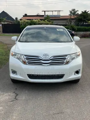 Toyota Venza LE 2011 White