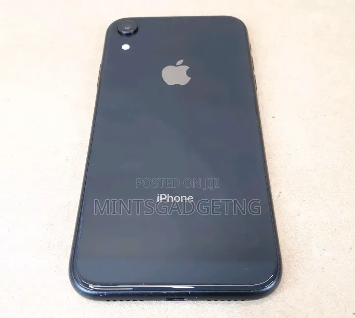 Apple iPhone XR 64 GB Black
