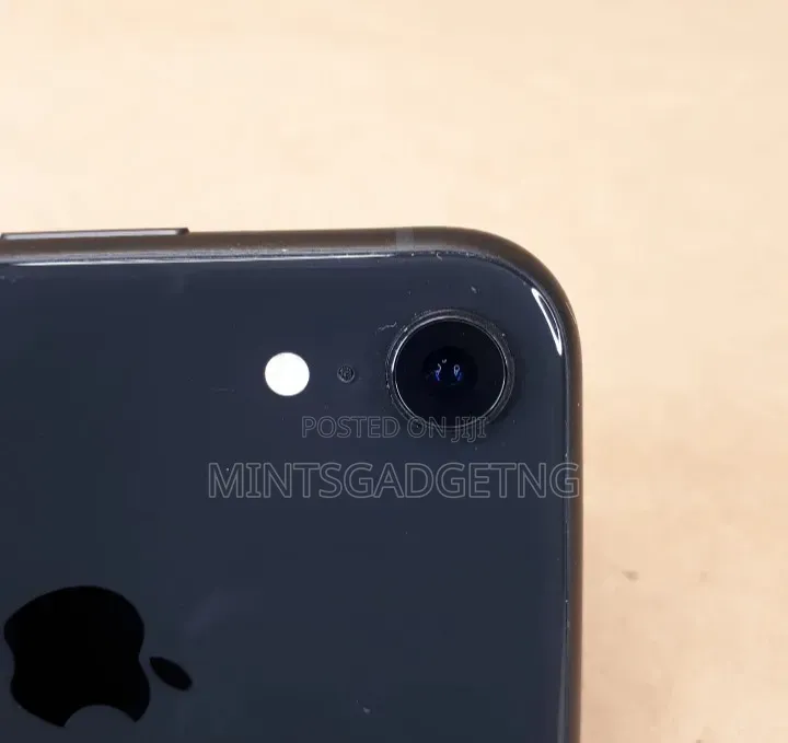 Apple iPhone XR 64 GB Black