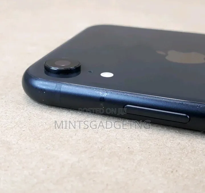Apple iPhone XR 64 GB Black