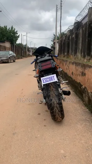 Yamaha Genesis 2005 Black