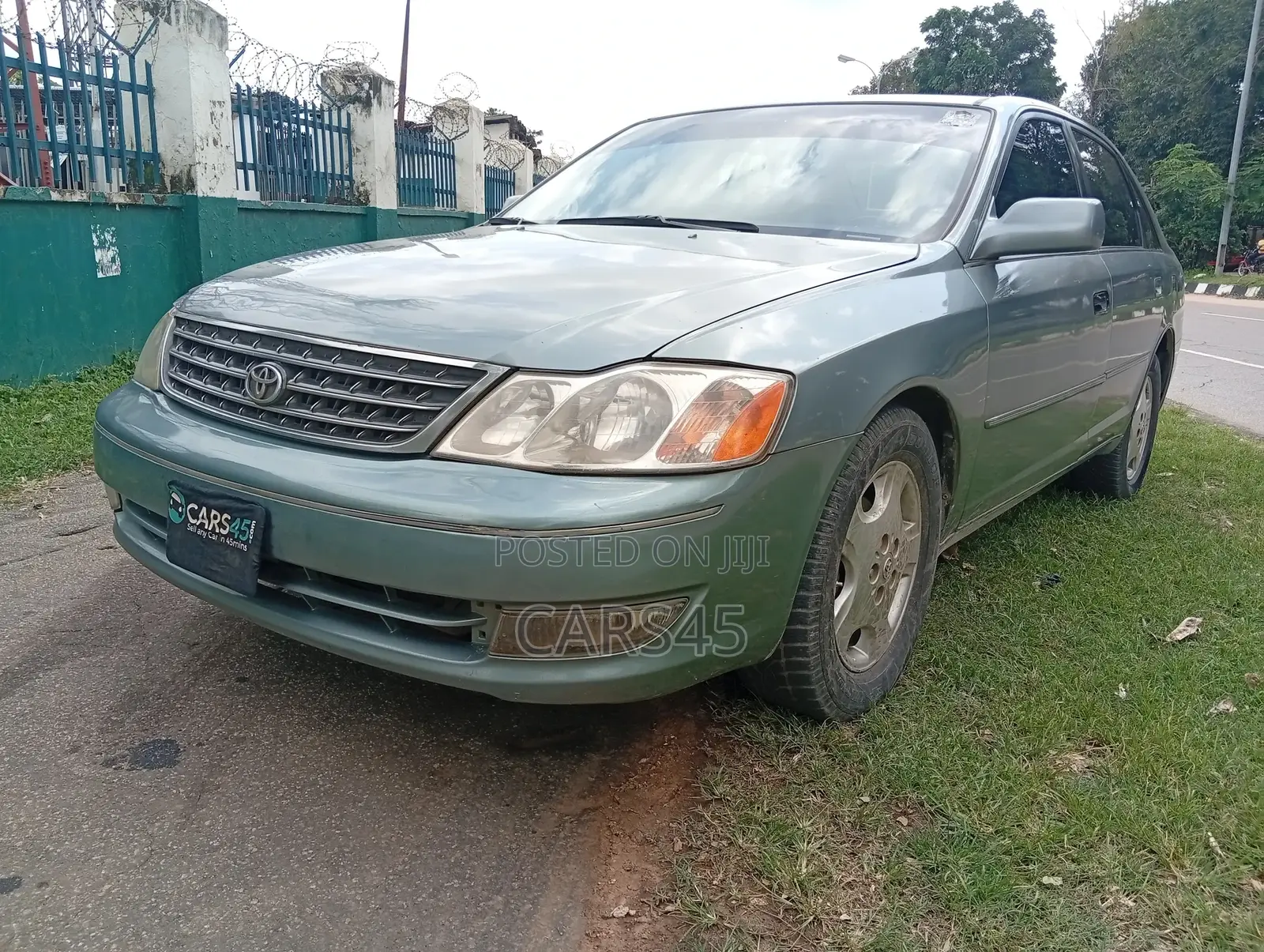 Toyota Avalon 2003 Gray