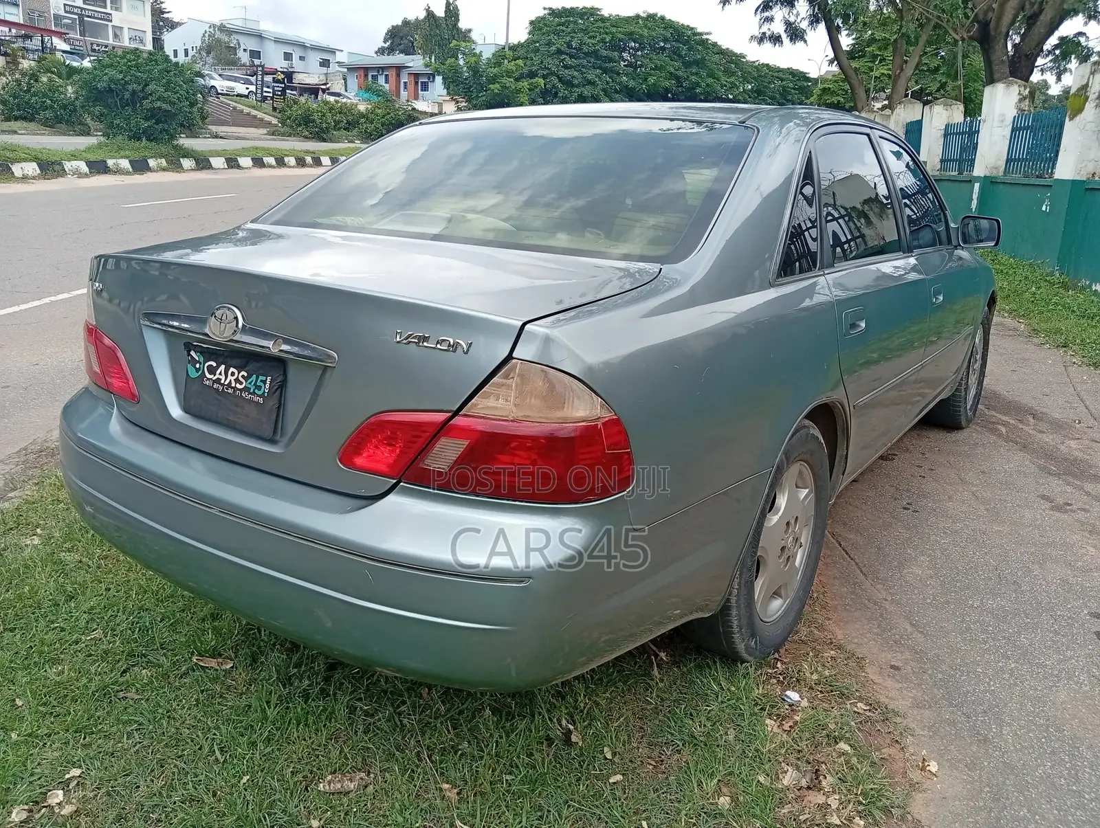 Toyota Avalon 2003 Gray