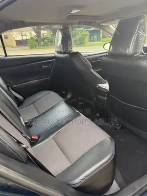 Toyota Corolla SE 4dr Sedan (1.8L 4cyl CVT) 2017 Black