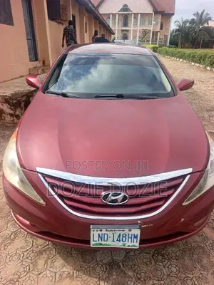 Hyundai Sonata 2012 Red