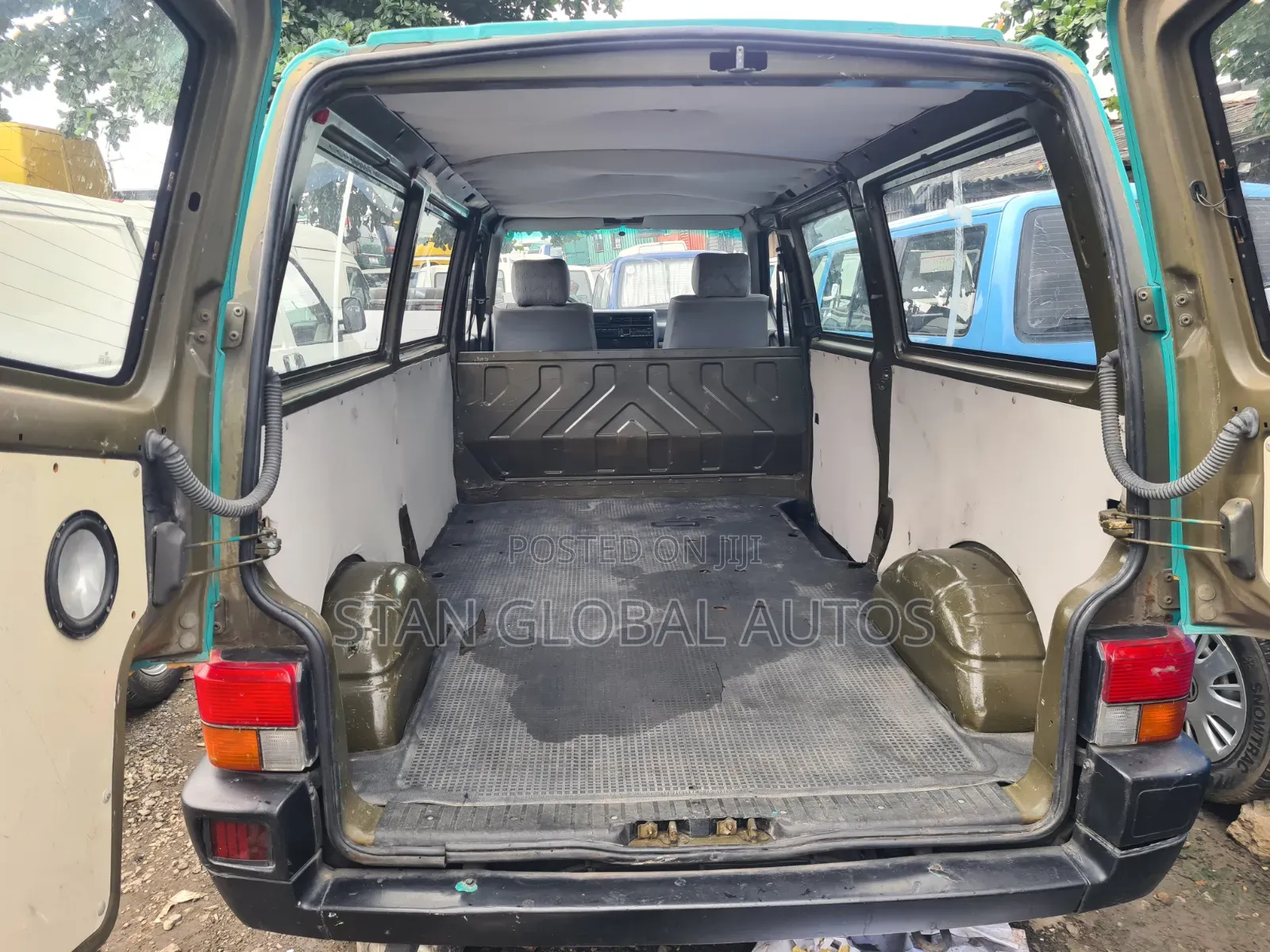 Volkswagen Transporter 2003 Green