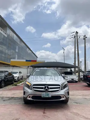 Mercedes-Benz GLA 250 2015 Silver