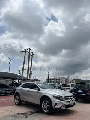 Mercedes-Benz GLA 250 2015 Silver