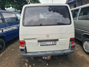 Volkswagen Transporter 2003 White