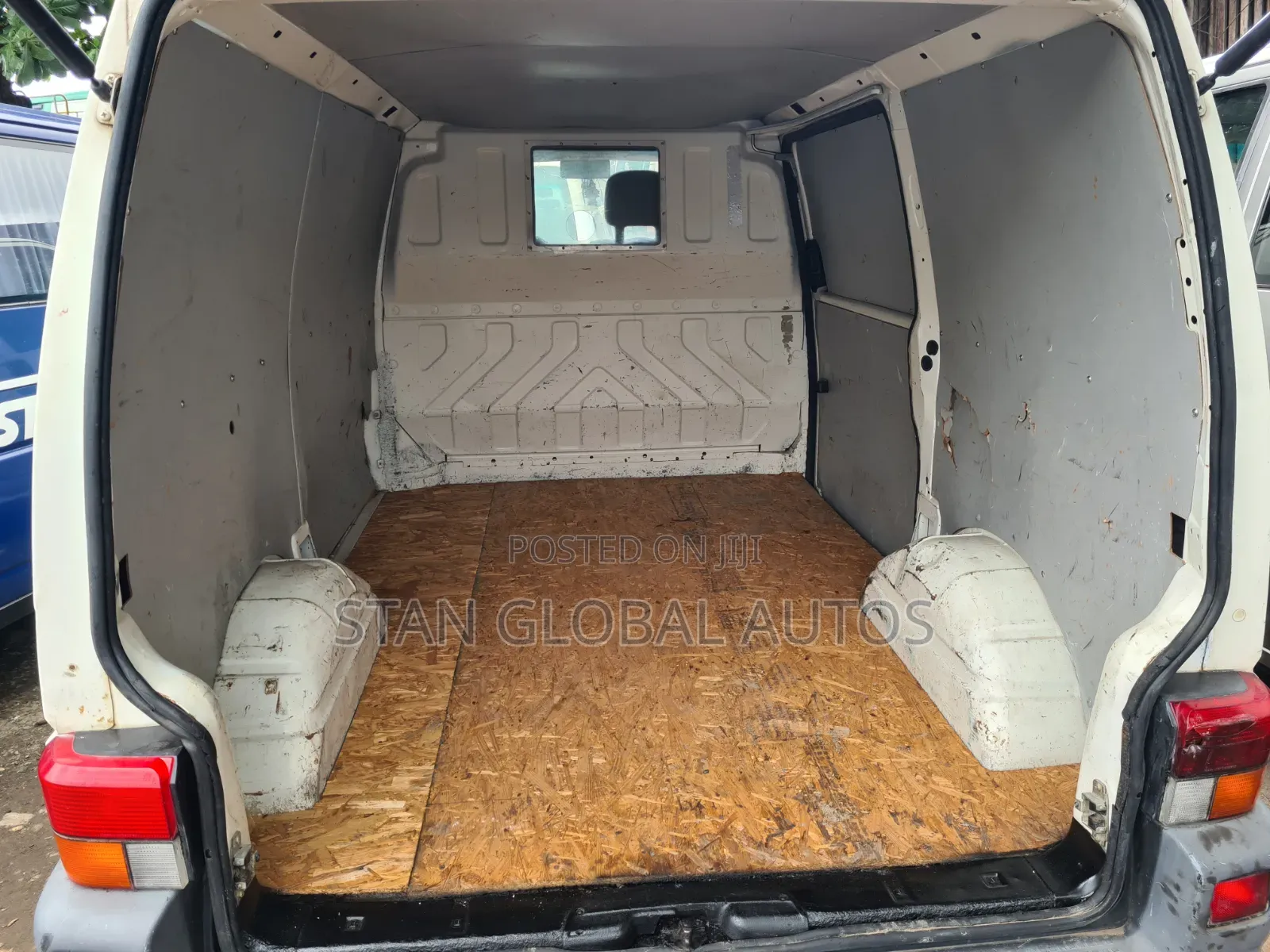 Volkswagen Transporter 2003 White