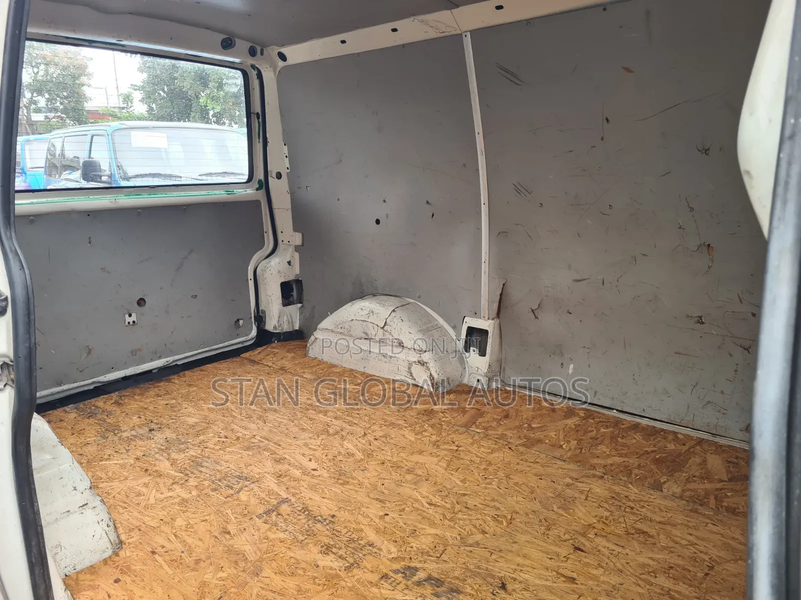 Volkswagen Transporter 2003 White