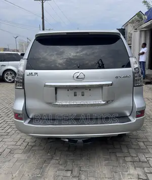 Lexus GX 2016 Silver